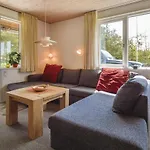 Semesterbostad With Fireplace 02 *